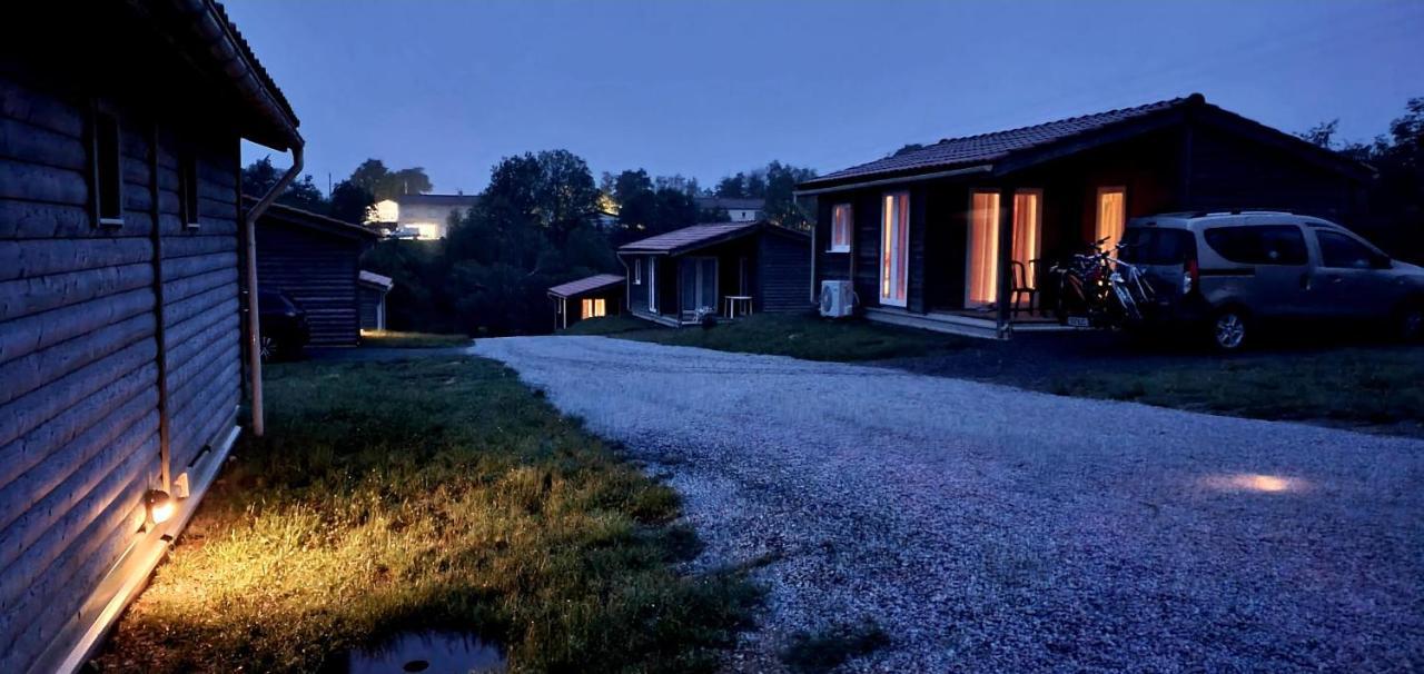 Les Chalets D Hermine Montredon-Labessonnié Екстериор снимка